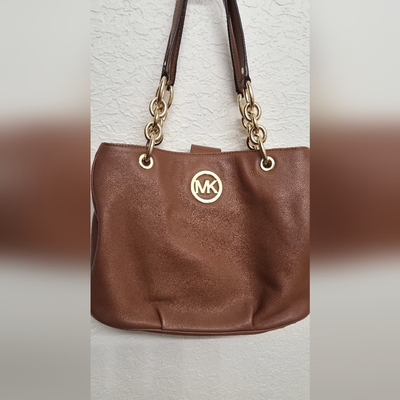 Michael Kors Fulton Chain Leather Tote - Picture 1 of 6